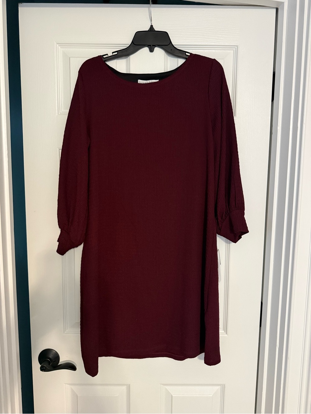 NWTs Sandra Darren Burgundy Three-Quarter Sleeve Shift Midi Dress